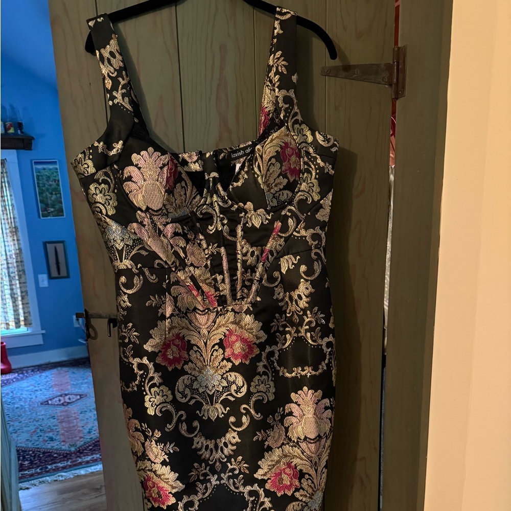 Sexy and beautiful Lavish Alice fitted Dress